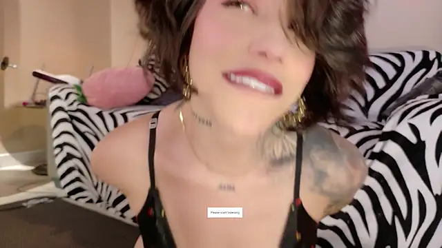 Hannah Borbon online show from 8, 6, 2026