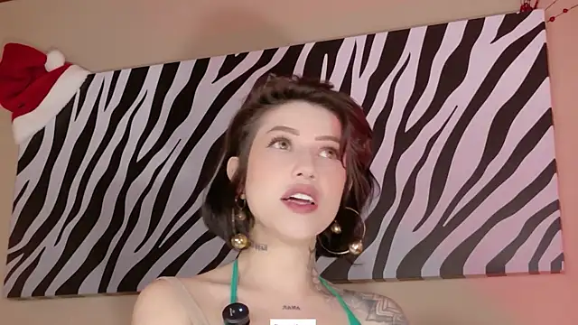 Hannah Borbon online show from 14, 12, 2025