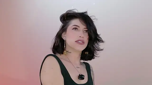 Hannah Borbon online show from 24, 2, 2026