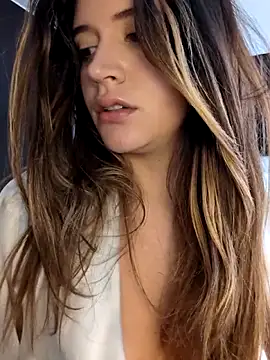 maliciaworld online show from 12, 2, 2026