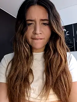 maliciaworld online show from 5, 1, 2026