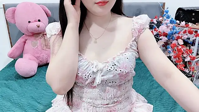 Funikio online show from 13, 4, 2026