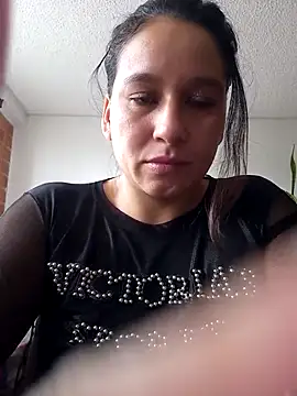 Zoe Nasty online show from 4, 3, 2025