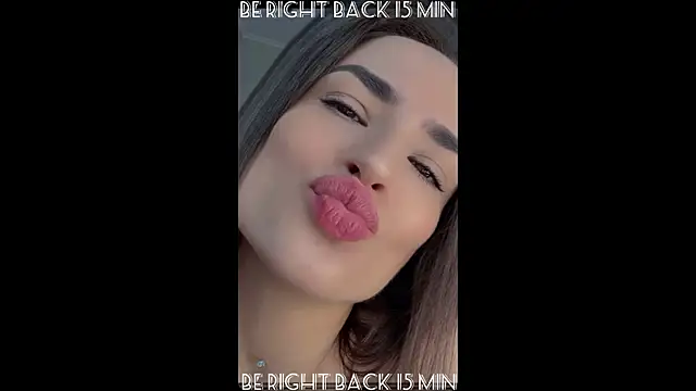 Snapshot of Camilla__one__ chatting on 4, 5, 2026 Camilla one online show from 4, 5, 2026