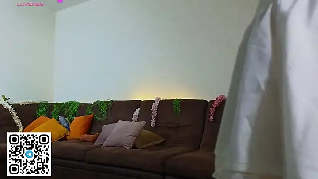 oliviabr0wn0 online show from 8, 3, 2026