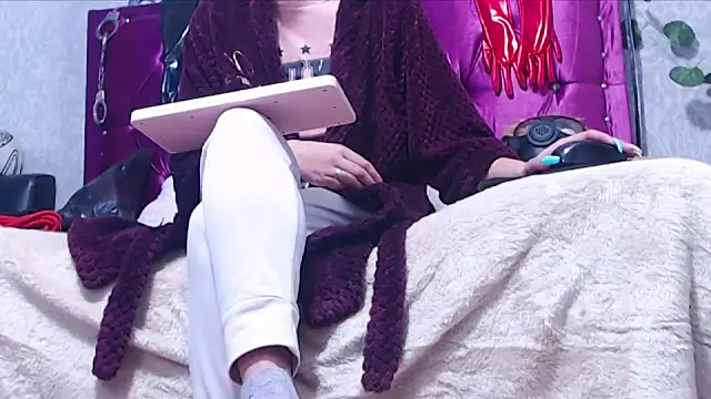 AyshaScott online show from 28, 3, 2026