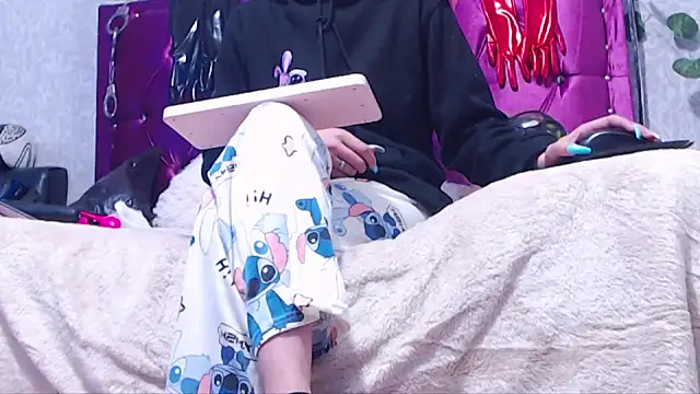 AyshaScott online show from 30, 3, 2026