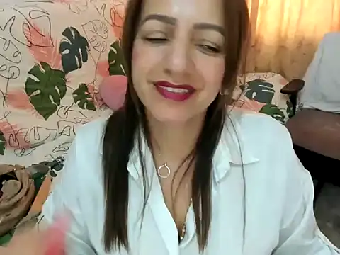 Snapshot of MonicaGarcia_ chatting on 29, 9, 2025 MonicaGarcia online show from 29, 9, 2025