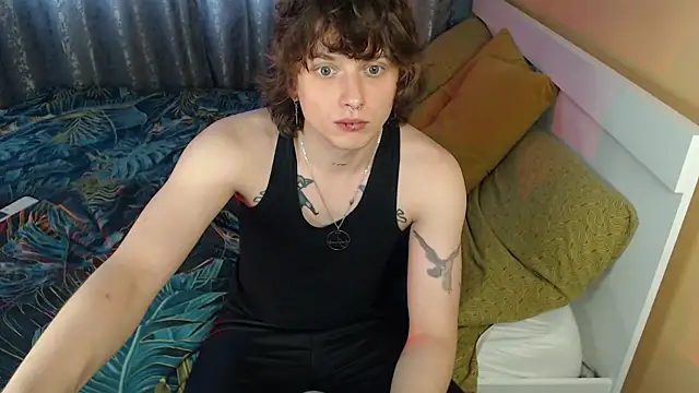 Snapshot of axxxturel chatting on 18, 9, 2025 axxxturel online show from 18, 9, 2025