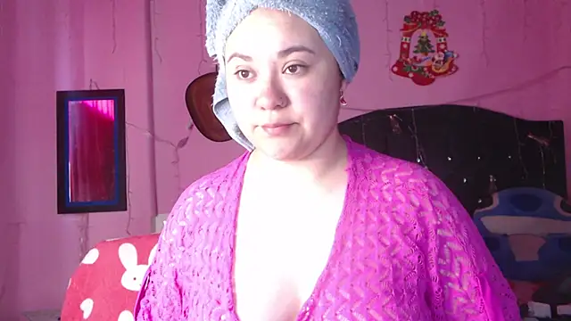 NikkiRous  online show from 1, 11, 2025