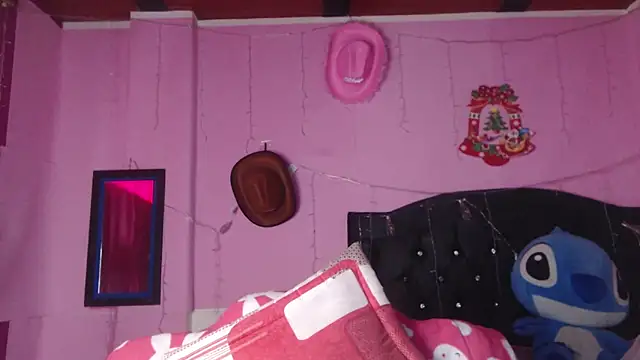 NikkiRous  online show from 8, 10, 2025