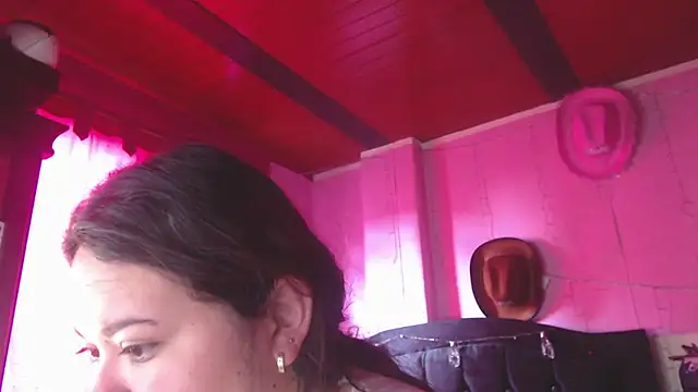 Snapshot of NikkiRous_ chatting on 9, 6, 2026 NikkiRous online show from 9, 6, 2026