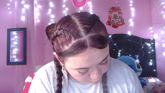 NikkiRous  online show from 7, 11, 2025