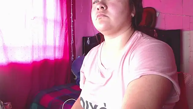 NikkiRous  online show from 18, 4, 2026