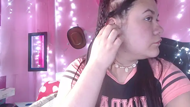 NikkiRous  online show from 11, 11, 2025