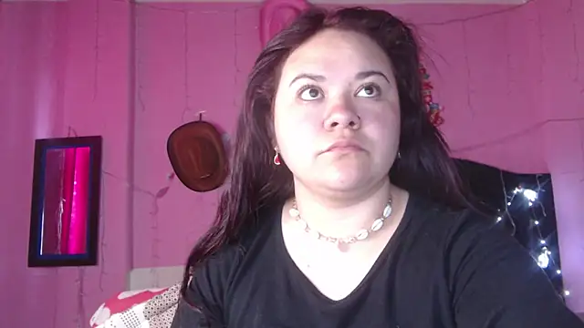 NikkiRous  online show from 10, 11, 2025