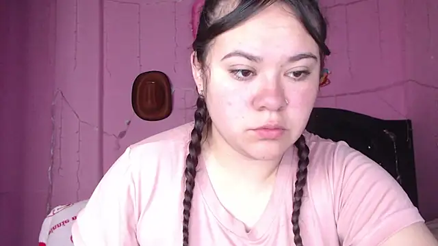 NikkiRous  online show from 4, 3, 2025
