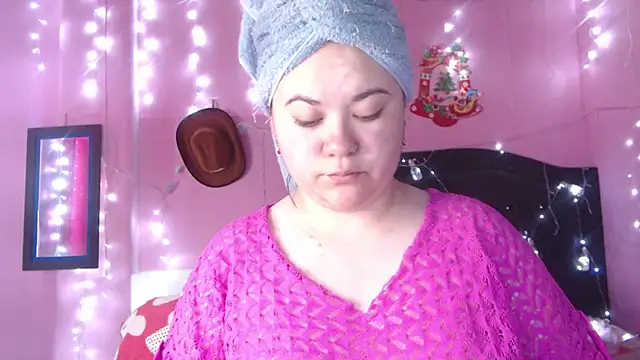 NikkiRous  online show from 7, 11, 2025