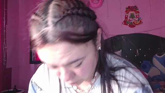 NikkiRous  online show from 4, 12, 2025