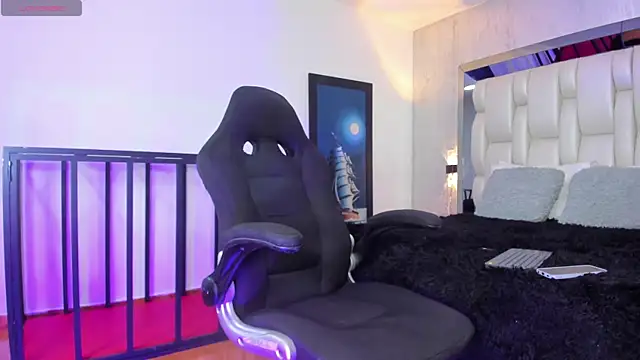  LauraTaylor  online show from 13, 2, 2025