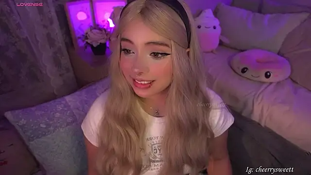 Cheerrysweett online show from 7, 3, 2026