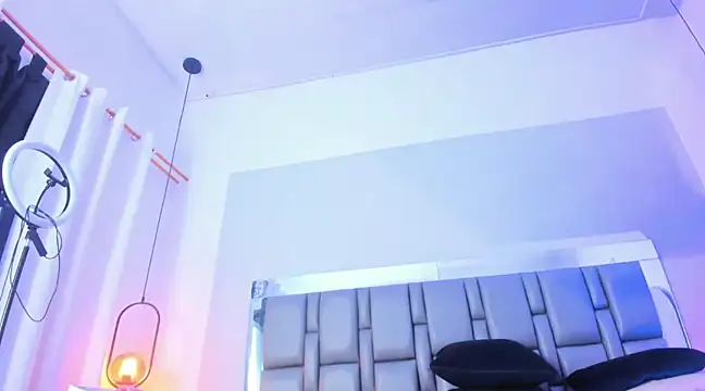 Emily Gil1 online show from 17, 3, 2025
