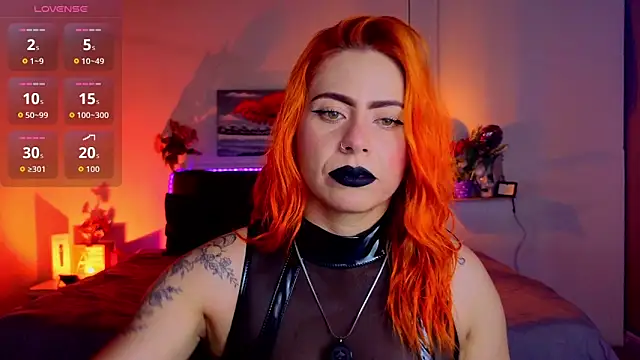 Snapshot of Dulce_charlottee chatting on 28, 10, 2025 Dulce charlottee online show from 28, 10, 2025