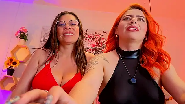 Snapshot of Dulce_charlottee chatting on 22, 11, 2025 Dulce charlottee online show from 22, 11, 2025