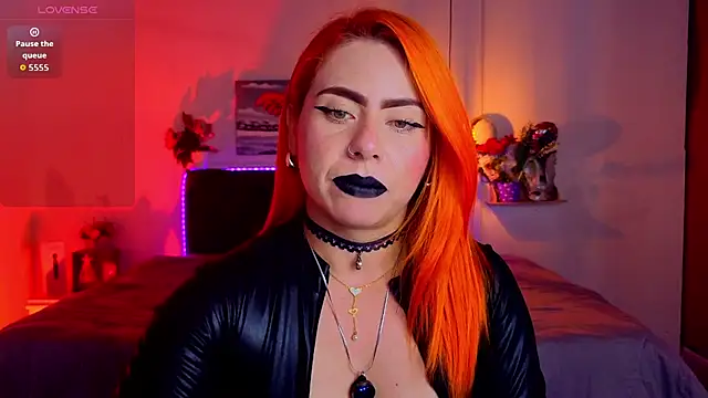 Snapshot of Dulce_charlottee chatting on 25, 10, 2025 Dulce charlottee online show from 25, 10, 2025