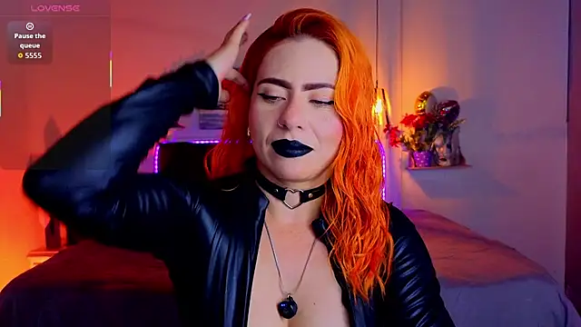 Snapshot of Dulce_charlottee chatting on 30, 10, 2025 Dulce charlottee online show from 30, 10, 2025