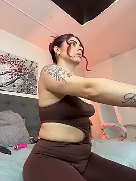 Snapshot of Dulce_charlottee chatting on 14, 5, 2026 Dulce charlottee online show from 14, 5, 2026