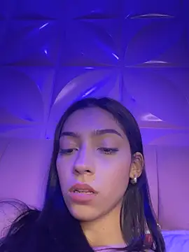 Ema azel online show from 18, 3, 2025