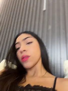 Ema azel online show from 7, 2, 2026