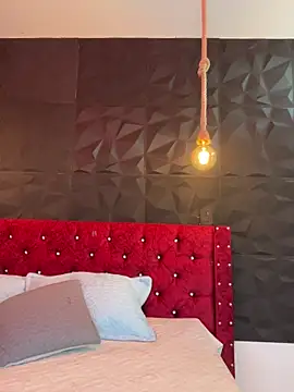 Ema azel online show from 6, 11, 2025