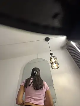 Ema azel online show from 5, 4, 2026