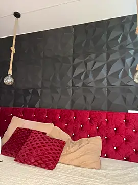 Ema azel online show from 5, 12, 2025