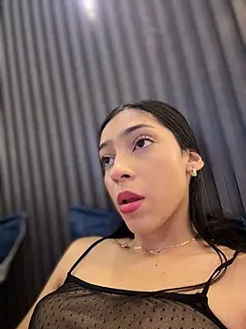 Ema azel online show from 18, 4, 2026