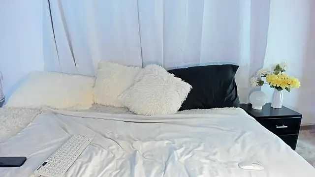 cami cruzz online show from 17, 7, 2026