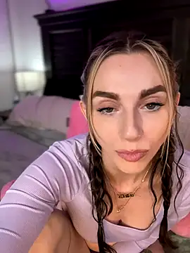 Snapshot of BrattyBae_xo chatting on 25, 9, 2025 BrattyBae xo online show from 25, 9, 2025