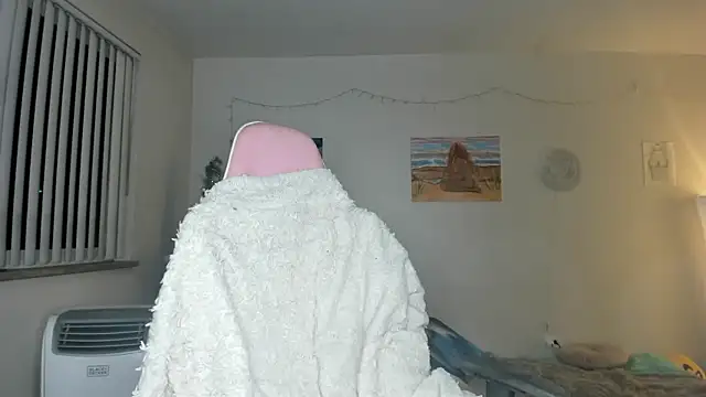 Snapshot of AudreyMadisonX chatting on 4, 3, 2025 AudreyMadisonX online show from 4, 3, 2025