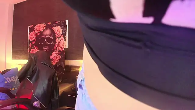 EvaaFoxxy1 online show from 9, 2, 2026