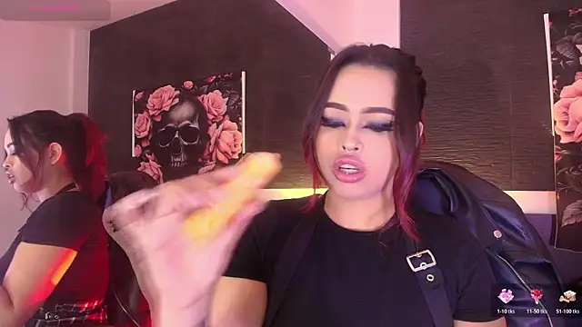 EvaaFoxxy1 online show from 25, 3, 2026