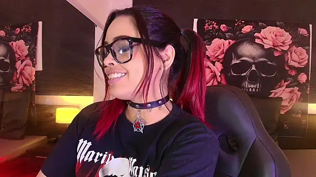 EvaaFoxxy1 online show from 22, 4, 2026