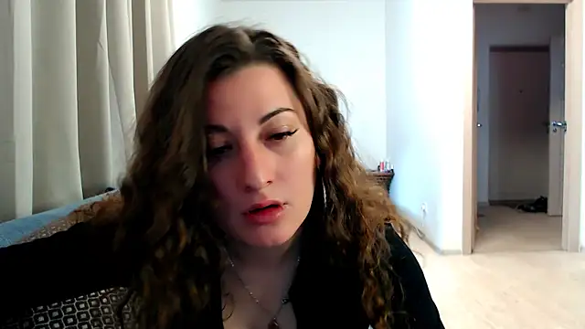 Snapshot of Helen_Adams_ chatting on 5, 5, 2026 Helen Adams online show from 5, 5, 2026