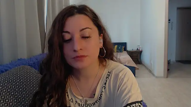 Snapshot of Helen_Adams_ chatting on 6, 7, 2026 Helen Adams online show from 6, 7, 2026