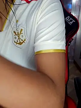 Snapshot of moreninhasilva chatting on 18, 9, 2025 moreninhasilva online show from 18, 9, 2025