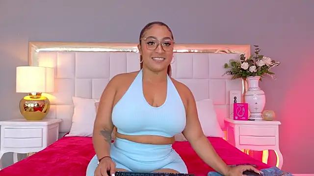 KateVenegas online show from 1, 2, 2026