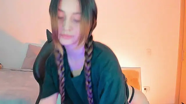 Snapshot of annie_mora chatting on 27, 11, 2025 annie mora online show from 27, 11, 2025