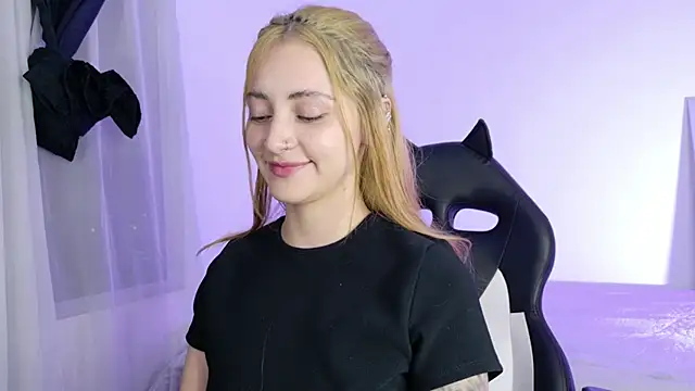 annie mora online show from 23, 4, 2026