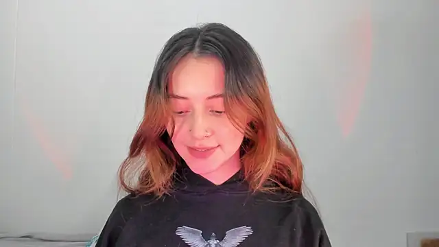 Snapshot of annie_mora chatting on 22, 11, 2025 annie mora online show from 22, 11, 2025